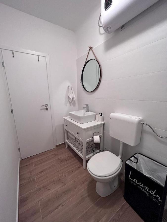 Holiday Home Omišalj Eksteriør bilde
