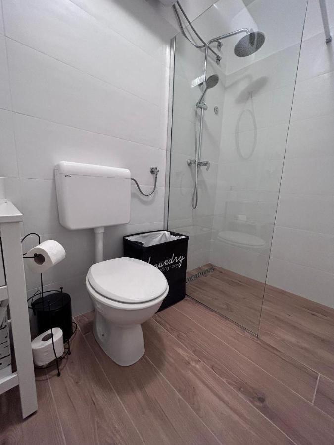 Holiday Home Omišalj Eksteriør bilde