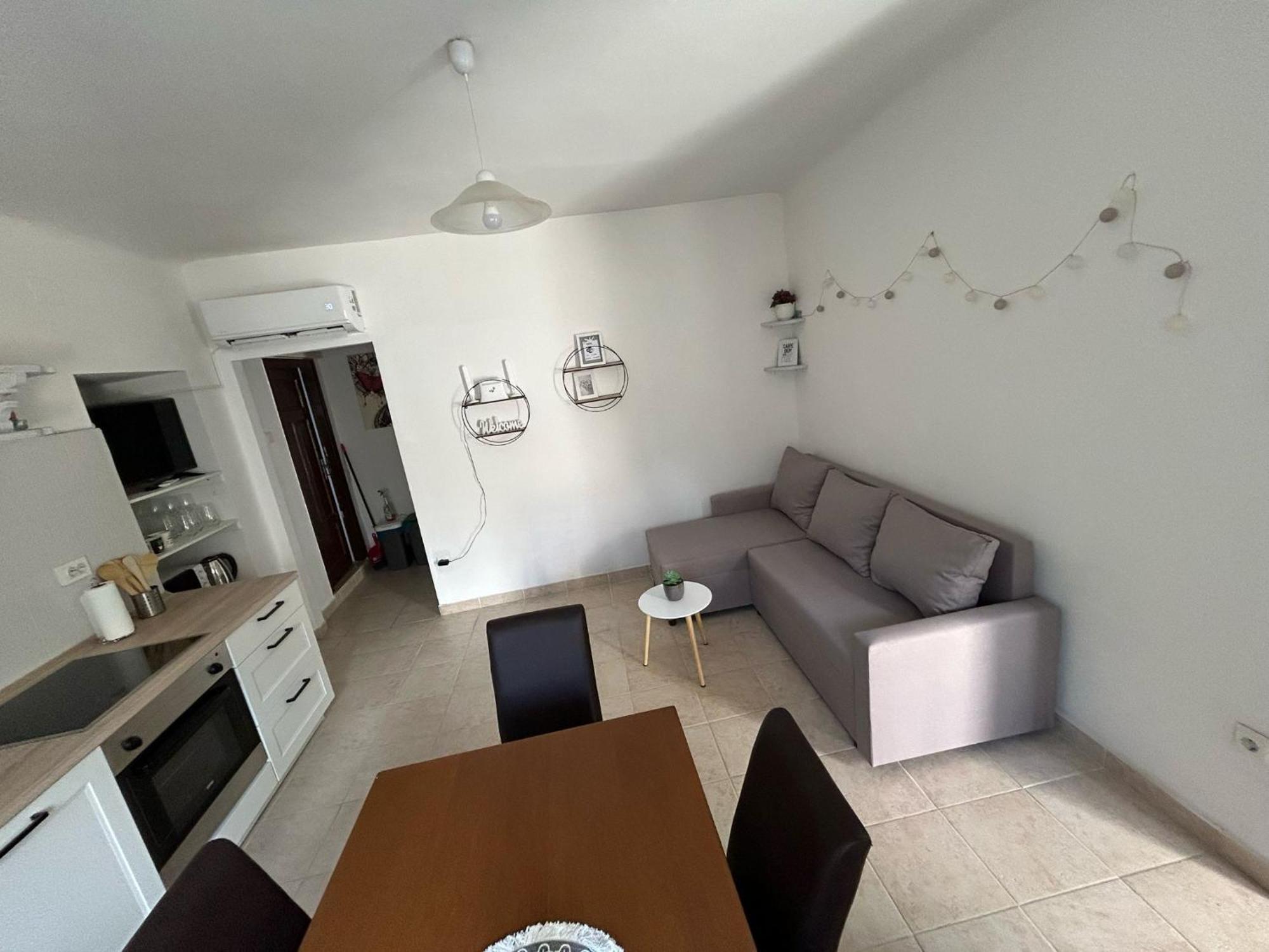 Holiday Home Omišalj Eksteriør bilde